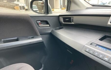 Honda Freed I, 2012 год, 843 000 рублей, 21 фотография