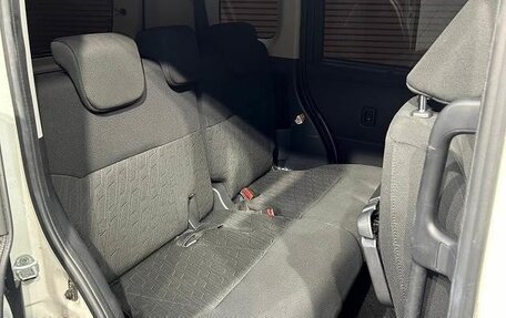 Toyota Tank I, 2019 год, 843 900 рублей, 31 фотография