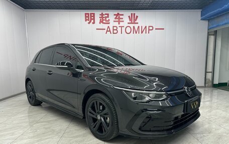 Volkswagen Golf VIII, 2022 год, 1 990 000 рублей, 3 фотография