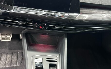 Volkswagen Golf VIII, 2022 год, 1 990 000 рублей, 15 фотография