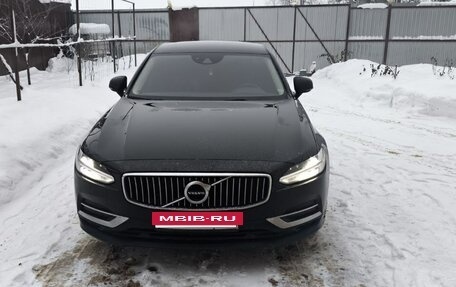 Volvo S90 II рестайлинг, 2019 год, 2 200 000 рублей, 6 фотография