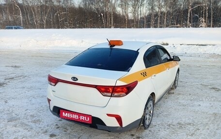 KIA Rio IV, 2018 год, 850 000 рублей, 3 фотография