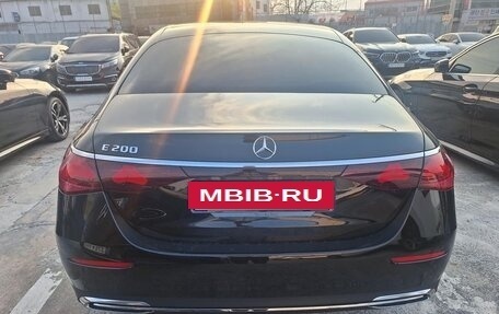 Mercedes-Benz E-Класс, 2025 год, 6 600 000 рублей, 4 фотография