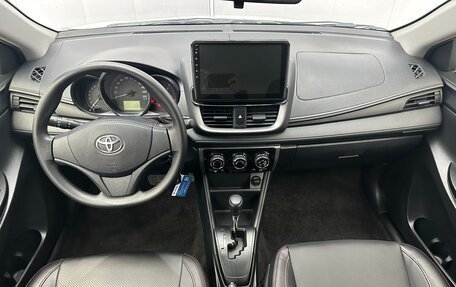 Toyota Yaris XP150 рестайлинг, 2021 год, 1 430 000 рублей, 6 фотография