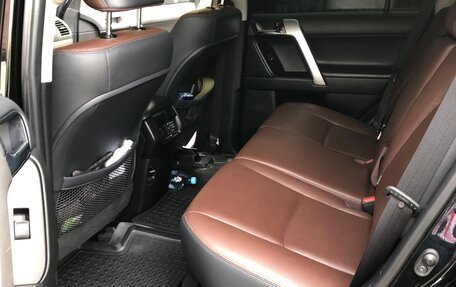 Toyota Land Cruiser Prado 150 рестайлинг 2, 2017 год, 4 290 000 рублей, 11 фотография