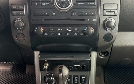 Nissan Navara (Frontier), 2010 год, 1 325 000 рублей, 7 фотография