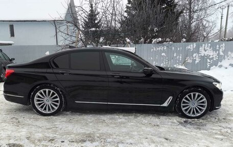BMW 7 серия, 2018 год, 4 400 000 рублей, 9 фотография