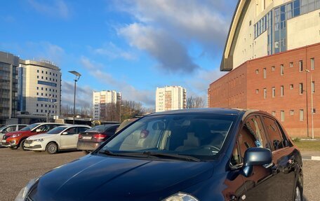 Nissan Tiida, 2010 год, 950 000 рублей, 2 фотография