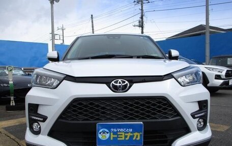 Toyota Raize I, 2023 год, 1 318 000 рублей, 14 фотография