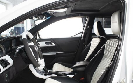 Honda Accord IX рестайлинг, 2013 год, 1 680 000 рублей, 8 фотография