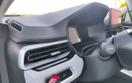 Geely Emgrand, 2023 год, 1 599 000 рублей, 16 фотография