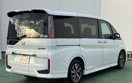 Honda Stepwgn IV, 2016 год, 1 543 000 рублей, 3 фотография