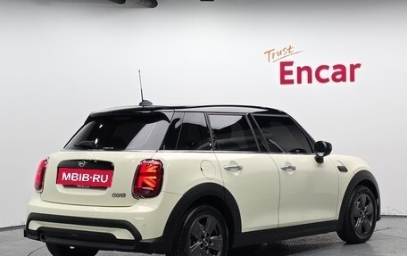 MINI Hatch, 2021 год, 1 853 000 рублей, 2 фотография