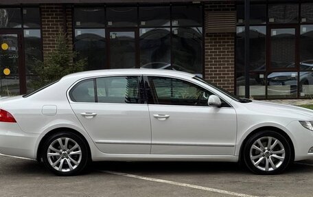 Skoda Superb III рестайлинг, 2010 год, 1 230 000 рублей, 3 фотография