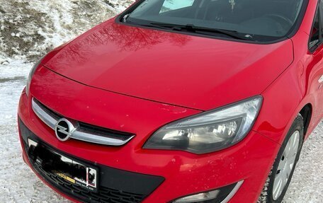 Opel Astra J, 2013 год, 550 000 рублей, 3 фотография