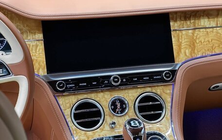 Bentley Continental GT III, 2019 год, 16 900 000 рублей, 18 фотография