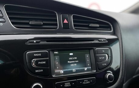 KIA cee'd III, 2014 год, 999 000 рублей, 21 фотография