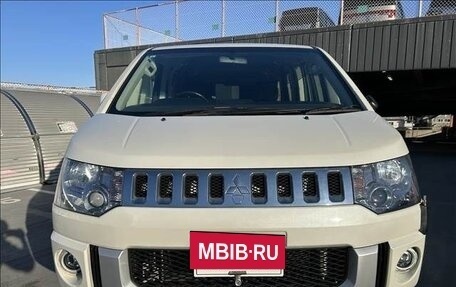 Mitsubishi Delica D:5 I, 2016 год, 2 600 000 рублей, 2 фотография