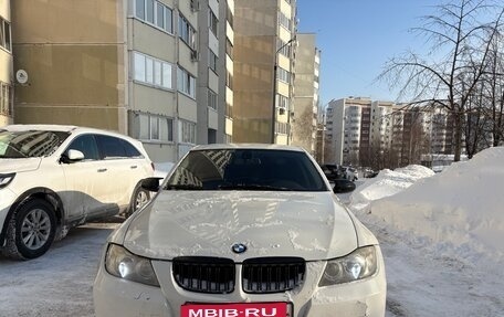 BMW 3 серия, 2008 год, 750 000 рублей, 18 фотография