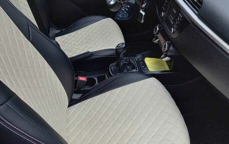 KIA Rio IV, 2018 год, 1 600 000 рублей, 8 фотография