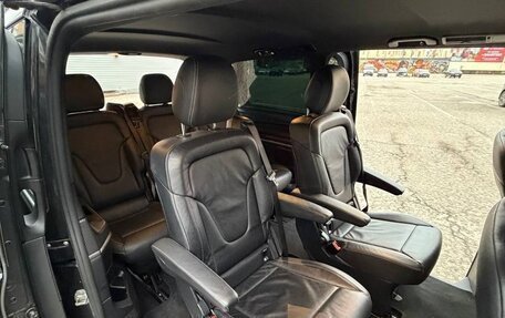 Mercedes-Benz V-Класс, 2019 год, 5 700 000 рублей, 18 фотография