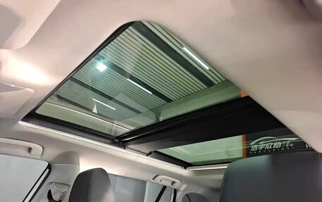 Toyota RAV4, 2025 год, 4 290 000 рублей, 11 фотография