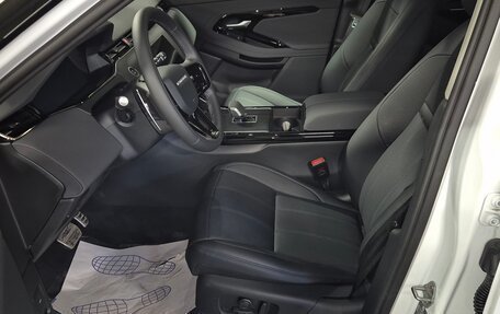 Land Rover Range Rover Evoque II, 2025 год, 6 000 000 рублей, 10 фотография