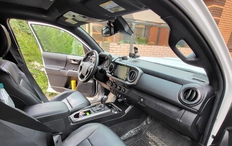 Toyota Tacoma III, 2022 год, 5 000 000 рублей, 9 фотография