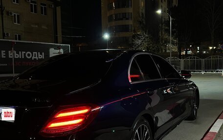 Mercedes-Benz E-Класс, 2017 год, 3 700 000 рублей, 4 фотография