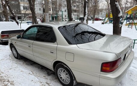 Toyota Vista, 1996 год, 400 000 рублей, 4 фотография