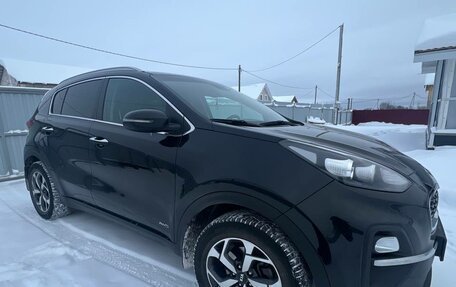 KIA Sportage IV рестайлинг, 2020 год, 2 500 000 рублей, 3 фотография