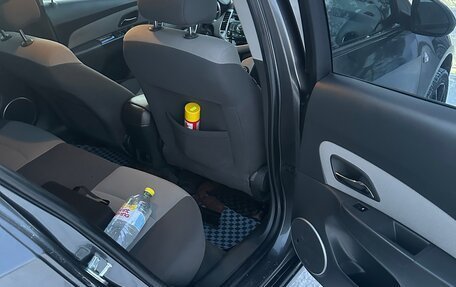 Chevrolet Cruze II, 2010 год, 670 000 рублей, 11 фотография