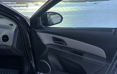 Chevrolet Cruze II, 2010 год, 670 000 рублей, 14 фотография