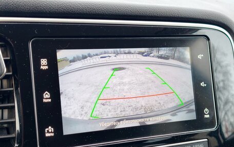 Mitsubishi Outlander III рестайлинг 3, 2019 год, 1 799 999 рублей, 25 фотография