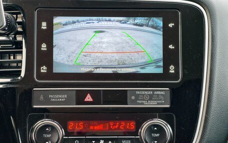 Mitsubishi Outlander III рестайлинг 3, 2019 год, 1 799 999 рублей, 26 фотография