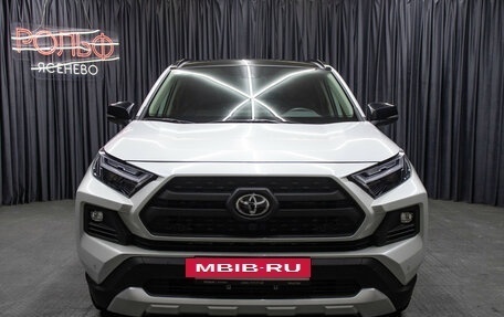 Toyota RAV4, 2024 год, 4 198 000 рублей, 2 фотография