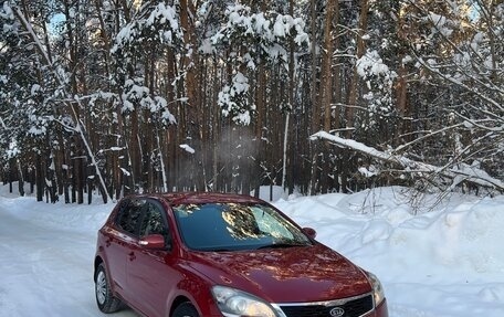 KIA cee'd I рестайлинг, 2010 год, 675 000 рублей, 1 фотография