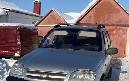 Chevrolet Niva I рестайлинг, 2006 год, 335 000 рублей, 1 фотография