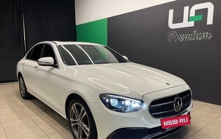 Mercedes-Benz E-Класс, 2020 год, 4 800 000 рублей, 2 фотография