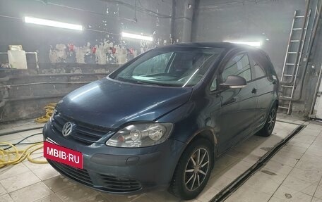 Volkswagen Golf Plus I, 2008 год, 550 000 рублей, 2 фотография