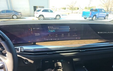 Cadillac Escalade V, 2026 год, 19 700 000 рублей, 13 фотография