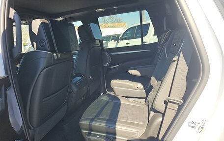 Cadillac Escalade V, 2026 год, 19 700 000 рублей, 15 фотография