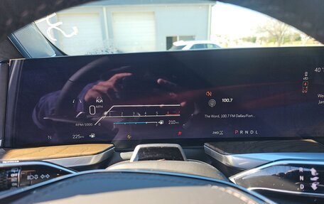 Cadillac Escalade V, 2026 год, 19 700 000 рублей, 14 фотография