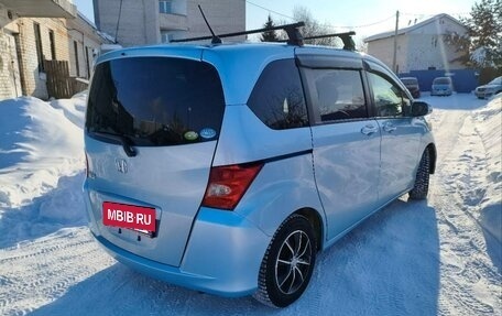 Honda Freed I, 2010 год, 850 000 рублей, 4 фотография