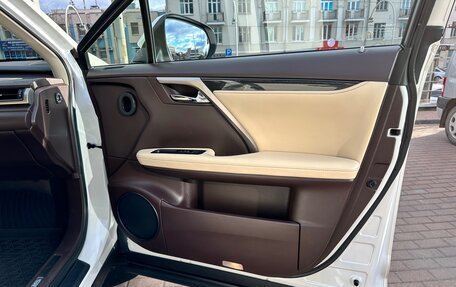 Lexus RX IV рестайлинг, 2017 год, 3 990 000 рублей, 20 фотография