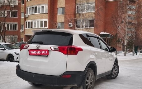 Toyota RAV4, 2015 год, 2 120 000 рублей, 3 фотография