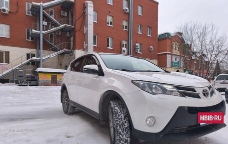 Toyota RAV4, 2015 год, 2 120 000 рублей, 2 фотография