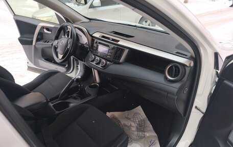 Toyota RAV4, 2015 год, 2 120 000 рублей, 13 фотография