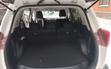 Toyota RAV4, 2015 год, 2 120 000 рублей, 16 фотография