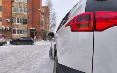 Toyota RAV4, 2015 год, 2 120 000 рублей, 28 фотография